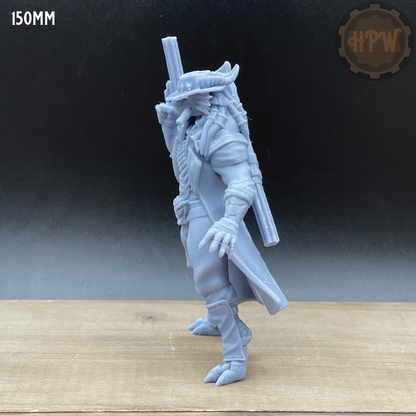 Female Dragonfolk Gunslinger | 3D Resin Print