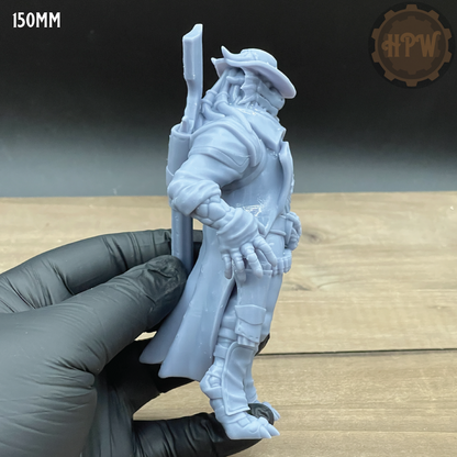 Male Dragonfolk Gunslinger | 3D Resin Print