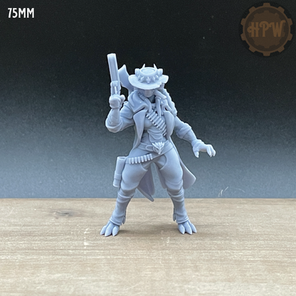 Female Dragonfolk Gunslinger | 3D Resin Print